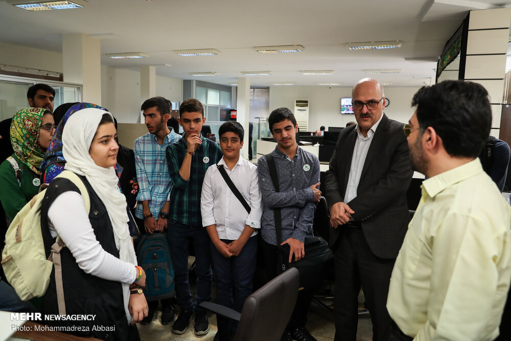 زيارة الطلاب الأوائل على مستوى الجمهورية الإسلامية الإيرانية لوكالة مهر 