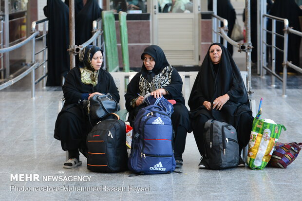 Arbaeen pilgrims entering Iraq at Shalamcheh border