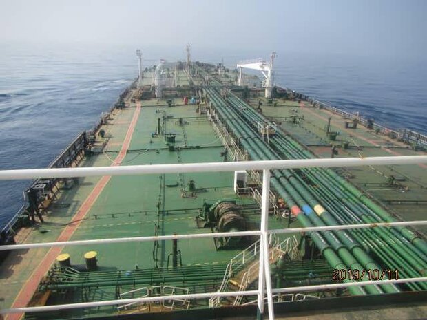 ناقلة النفط الإيرانية المستهدفة في طريق عودتها الى منطقة الخليج الفارسي