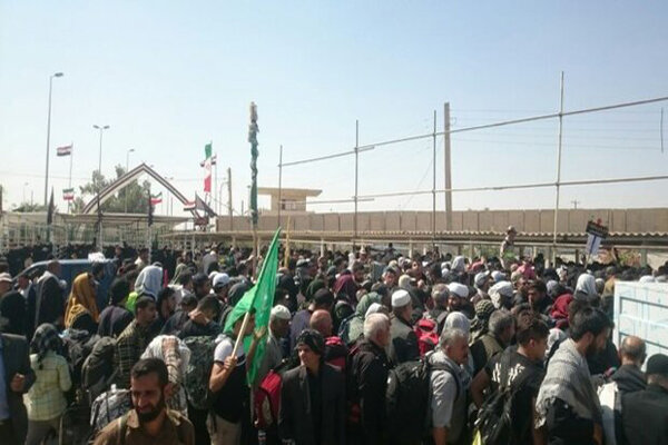 رکورد تردد زائران از مرز مهران شکسته شد/ بازگشت ۴۰ هزار نفر