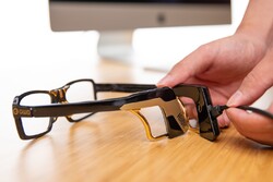 ضرورت نظارت بر سایت های فروش لنز و عینک طبی
