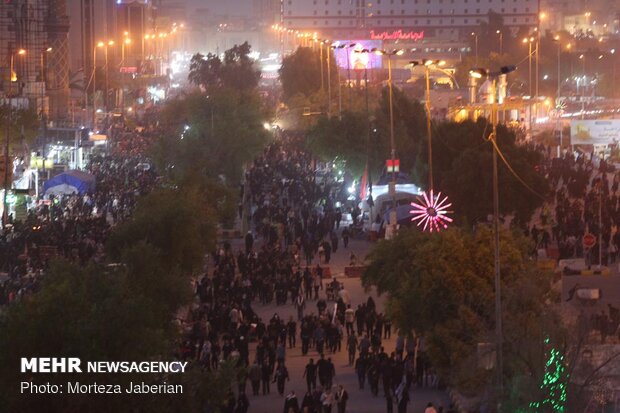 Arbaeen pilgrims in Najaf