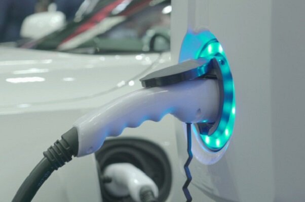 خرید خودروهای برقی تا یک دهه آینده مقرون به صرفه نخواهد بود