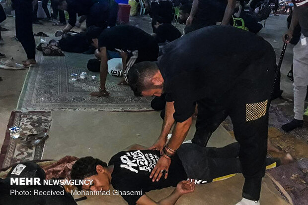 Arbaeen pilgrims on Tariq al-Olama in Iraq