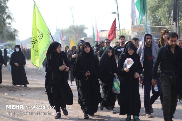 حضور بیش از ۳۰۰۰ مددجوی هرمزگانی در پیاده‌روی اربعین حسینی