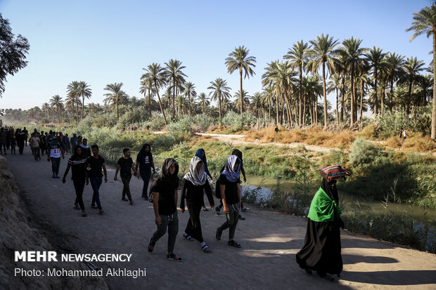 Arbaeen pilgrims in Babil Governorate, Iraq