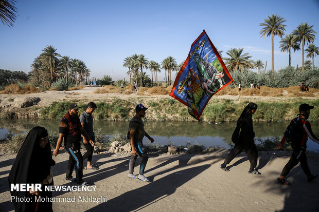 Arbaeen pilgrims in Babil Governorate, Iraq