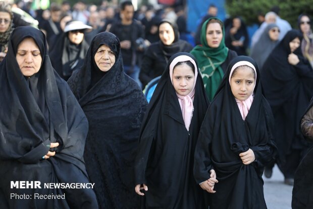 مشاهد من  مسيرة الأربعين في طهران