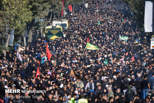 مشاهد من  مسيرة الأربعين في طهران /صور