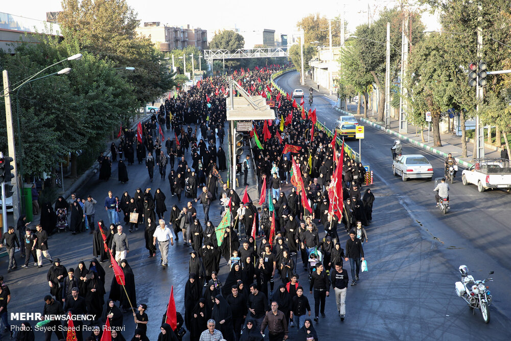 برگزاری همایش پیاده روی «دلدادگان حسینی» در قزوین