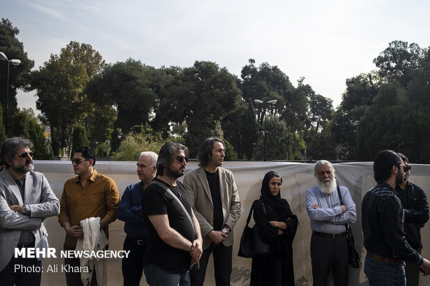 Funeral procession for Iranian composer Hossein Dehlavi
