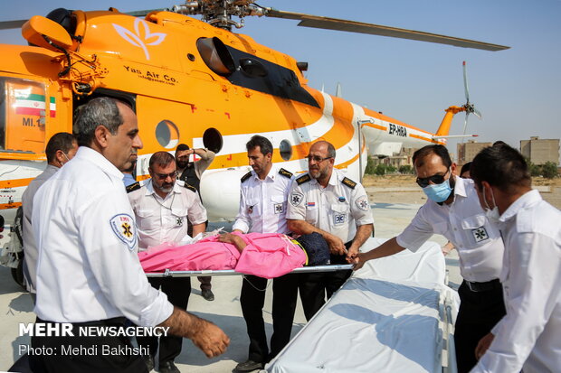 مہران سے 17 بیمار زائرین کو ہیلی کاپٹر سے ایلام منتقل کیا گیا