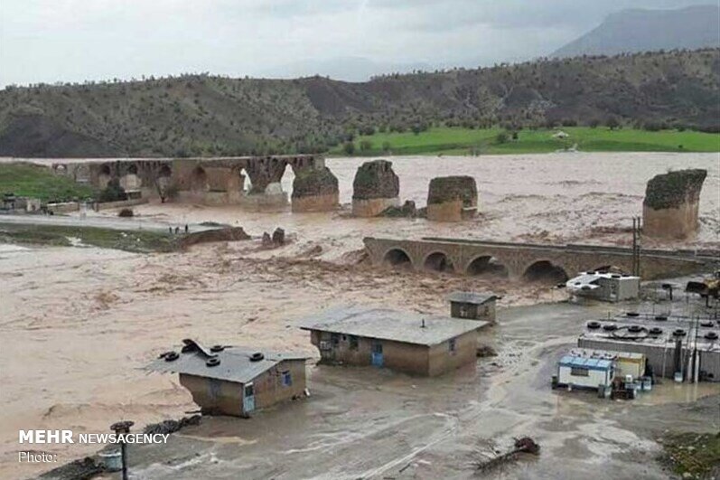 فغان مادر پل‌های تاریخی از کمبود اعتبار/ «کشکان» در هراس سیلاب