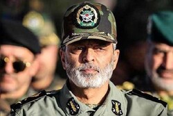 اللواء موسوي: مستعدون لتحقيق أهداف المرحلة ثانية من الثورة الاسلامية
