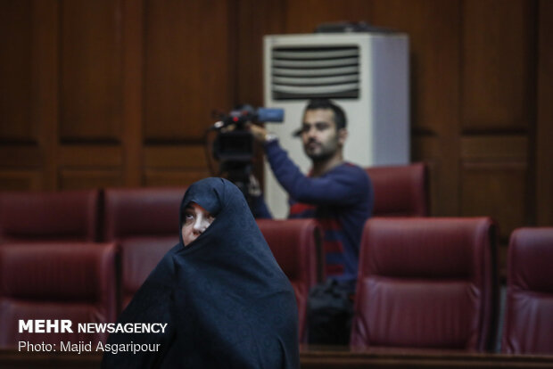 چهارمین جلسه دادگاه رسیدگی به اتهامات شبنم نعمت‌زاده، احمدرضا لشگری‌پور و شرکت توسعه دارویی رسا