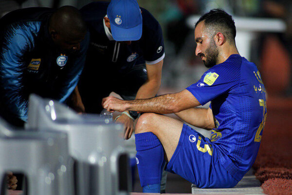 Esteghlal midfielder Shojaeian out for season
