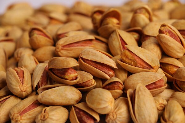 VIDEO: Processing pistachios in Yazd