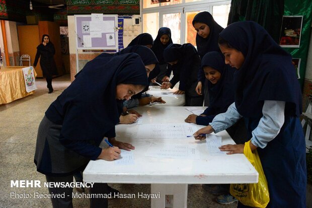 بیست و دومین دوره انتخابات شوراهای دانش آموزی مدارس کشور