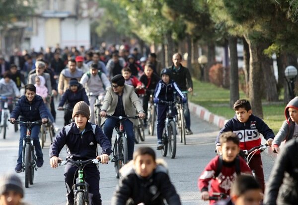 اولین مسیر اختصاصی دوچرخه سواری ۱۴ کیلومتری شهر تهران در منطقه ۲