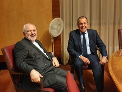 Zarif, Rus mevkidaşı ile görüştü