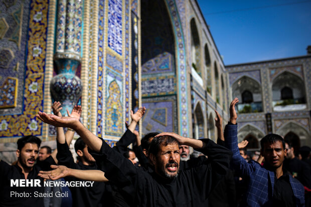 عزاداری روز شهادت امام رضا (ع) در حرم مطهر رضوی