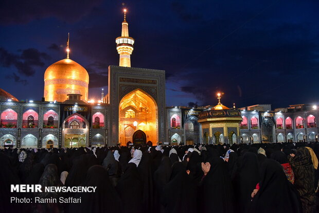 Iranians mourn martyrdom anniversary of Imam Reza (PBUH)