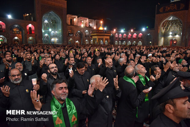 آئین شام غریبان امام رضا (ع) در حرم مطهر رضوی