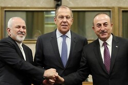 ايران وروسيا وتركيا تؤكد على رفض اجندات انفصالية تهدف الى تقسيم سوريا