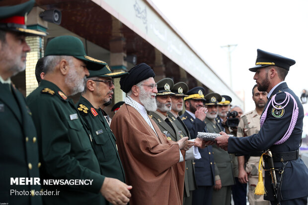 مراسم دانش‌آموختگی دانشجویان دانشگاه‌های افسری ارتش