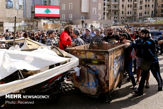 Lübnan'da hükümet karşıtı protestolar devam ediyor
