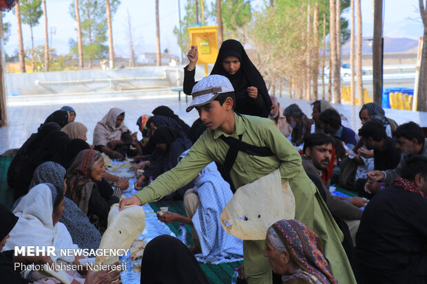 موکب پذیرایی از زائران پاکستانی در خراسان جنوبی