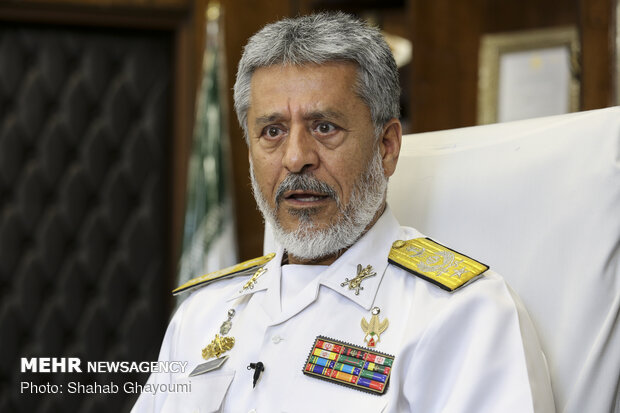الثقة بالنفس وبُعد النظر هما سر اقتدار البحرية الإيرانية 