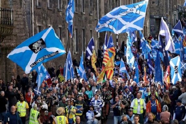 اسکاتلندی‌ها با برگزاری تظاهرات خواستار جدایی از انگلیس شدند