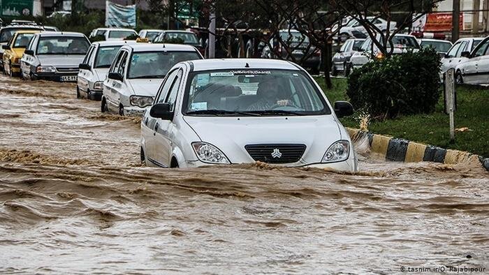 Flood hits 5 provinces, leaving 2 dead - Tehran Times