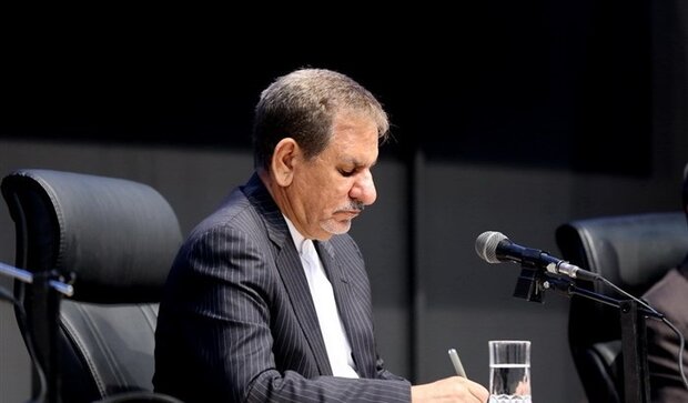 Jahangiri calls for facilitation of granting residency to foreign investors