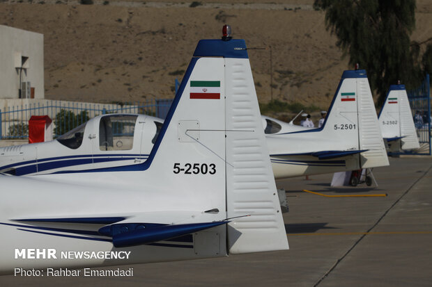 انضمام 3 طائرات استطلاع حديثة من طراز "جكاوك"  الى الاسطول  البحري للجيش الايراني