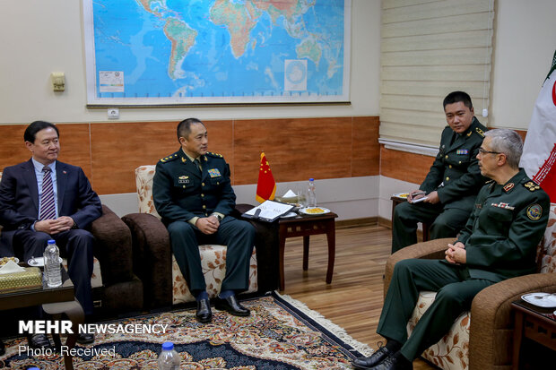 Meeting of Iran, China high-ranking military officials