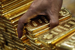 قیمت جهانی طلا پایین آمد/ هر اونس ۱۸۲۷ دلار