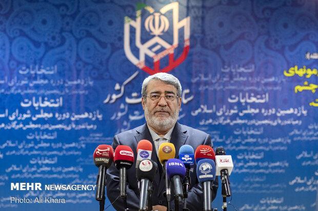عبدالرضا رحمانی‌فضلی، وزیر کشور در جمع خبرنگاران در ششمین روز ثبت‌نام انتخابات مجلس یازدهم