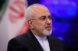 ظريف: إيران واليابان تتطلعان إلى توثيق التعاون الثنائي والإقليمي والدولي