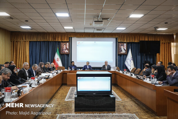 الاجتماع الاخيرة للجنة الميزانية لعام 1399 الايراني