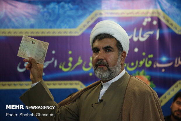 Last day of parliament candidates’ registration in Tehran
