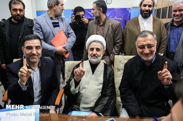 Final day of registration for parl. elections in Qom