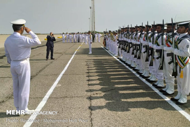 التصاق طائرة "سيمرغ" المسيرة  الى القوة البحرية للجيش الايراني