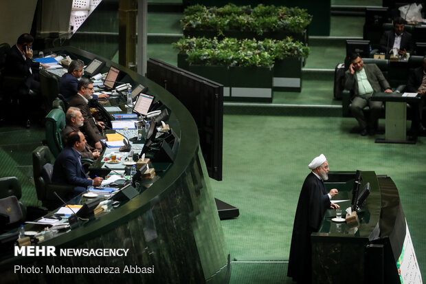 تقدیم لایحه بودجه ۹۹ به مجلس شورای اسلامی