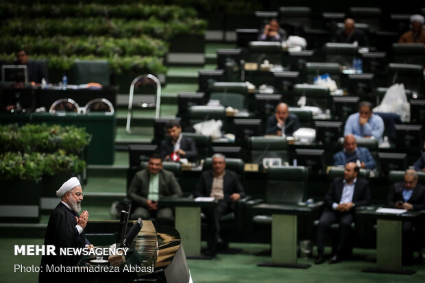 تقدیم لایحه بودجه ۹۹ به مجلس شورای اسلامی