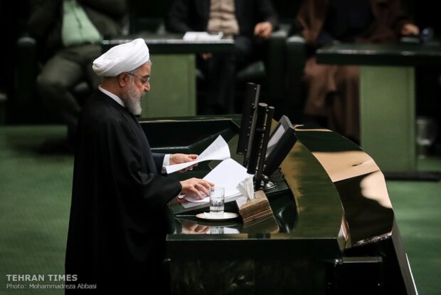 Rouhani submits budget bill to parliament