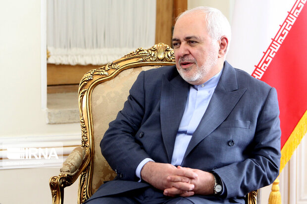 Zarif congratulates Kuwaiti PM, FM on new positions