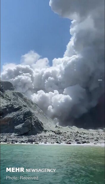 ثوران بركان نيوزيلندا