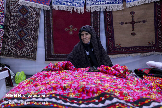 4th national handicraft expo wraps up in S. Khorasan 